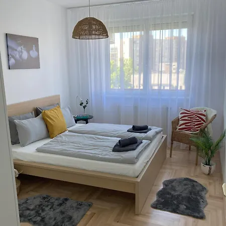 Apartment Zazie With Free Parking Budapest